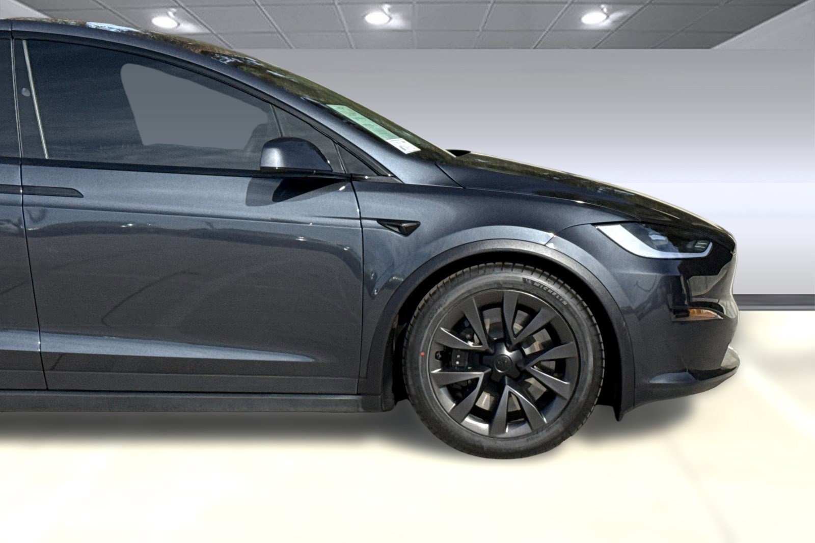 Used 2024 Tesla Model X image 34