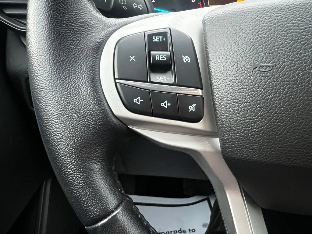 Used 2023 Ford Explorer XLT AWD/4WD image 33