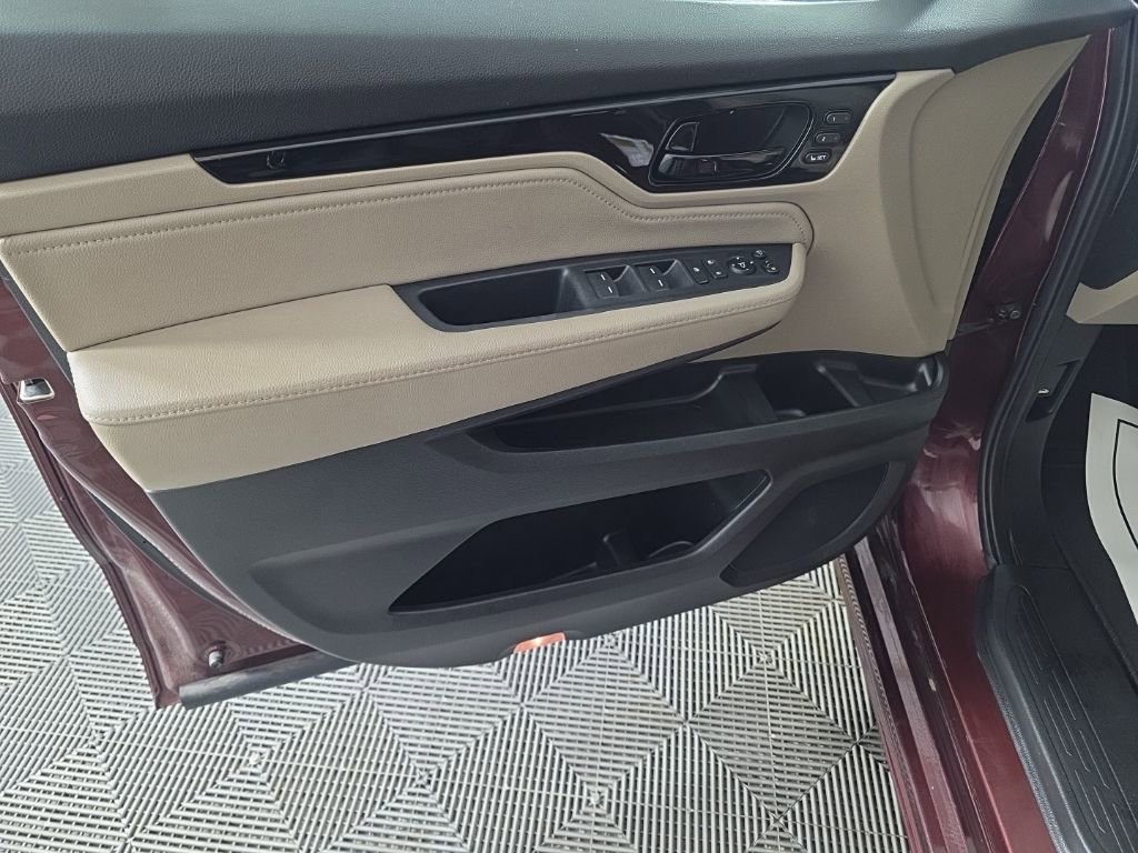 Used 2019 Honda Odyssey Elite image 11