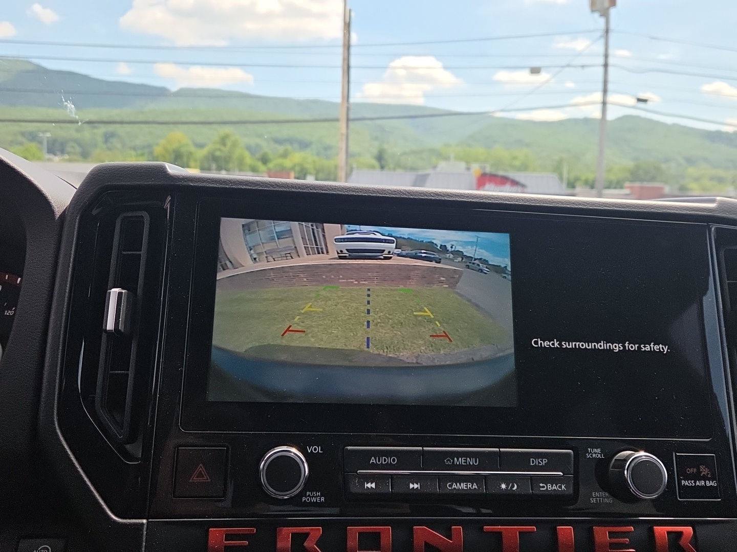 Used 2026 Nissan Frontier PRO-4X AWD/4WD image 28