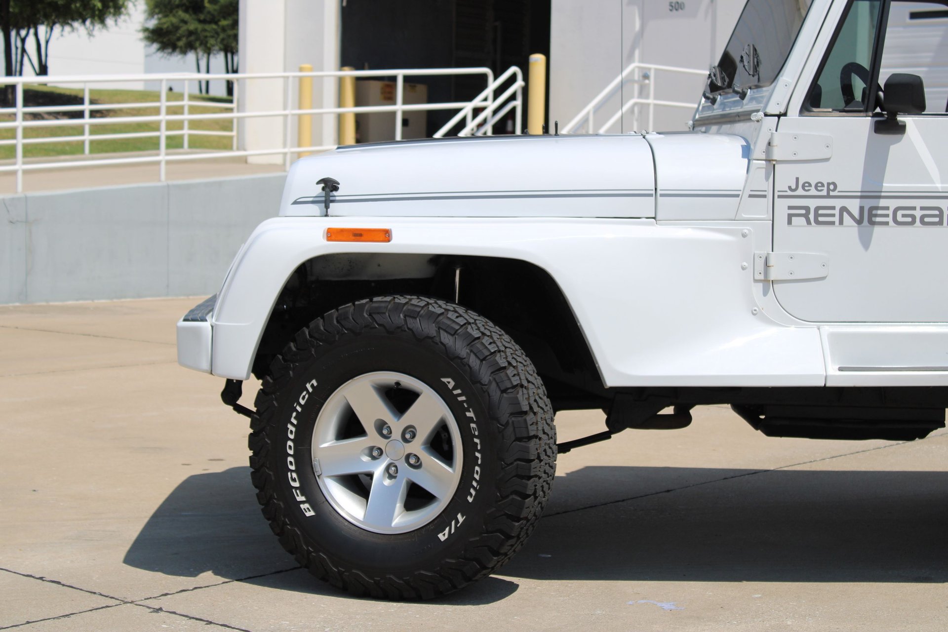 Used 1991 Jeep Wrangler Renegade AWD/4WD image 26