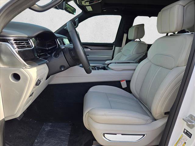 New 2026 Jeep Grand Wagoneer Summit w/ Premium Group III AWD/4WD image 4