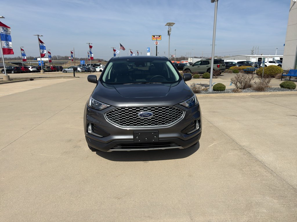 Used 2024 Ford Edge SEL w/ Convenience Package AWD/4WD image 2