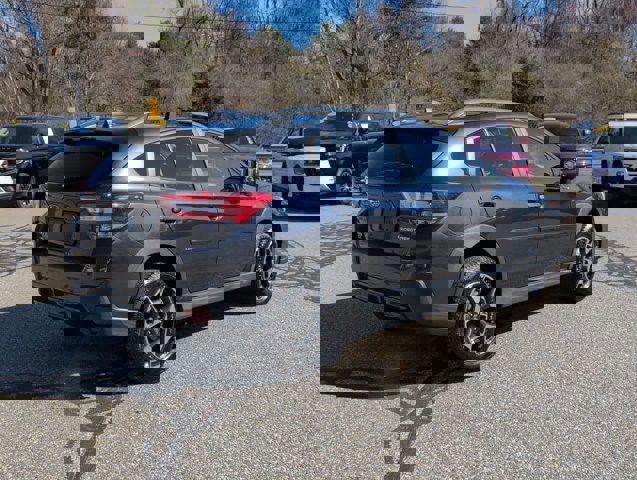 Used 2019 Subaru Crosstrek 2.0i Premium w/ Eyesight System image 3