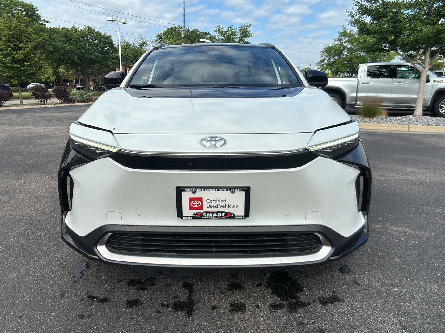 Used 2023 Toyota bZ4X AWD w/ Weather Package image 6