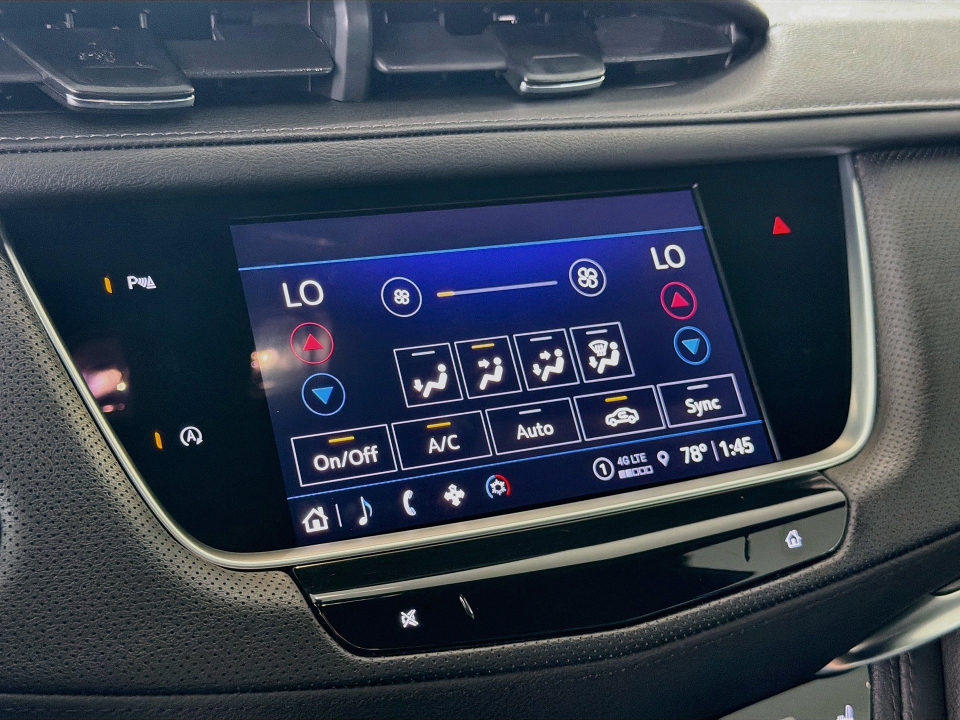 Certified 2022 Cadillac XT5 Premium Luxury FWD image 34