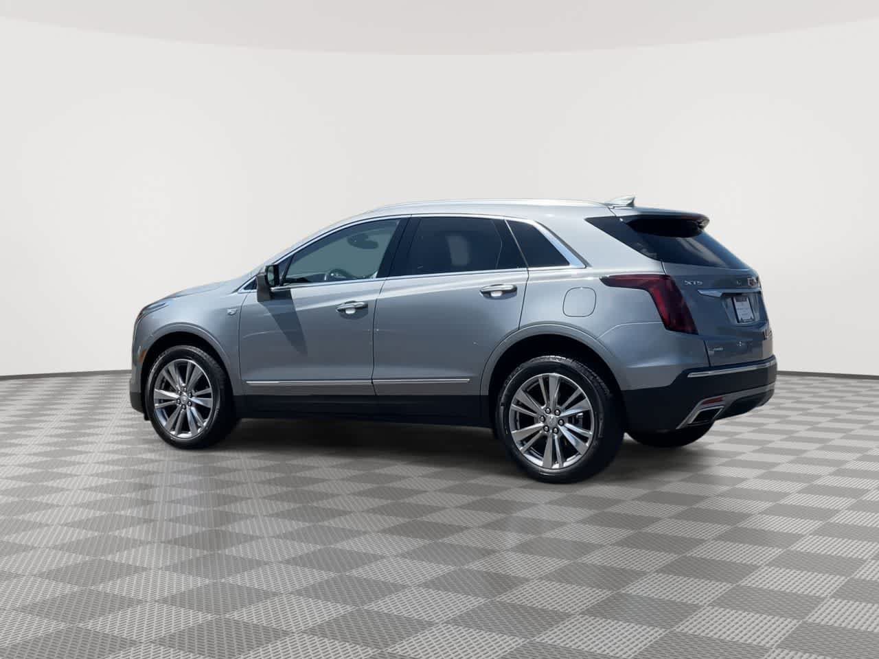 Certified 2024 Cadillac XT5 Premium Luxury AWD/4WD image 6