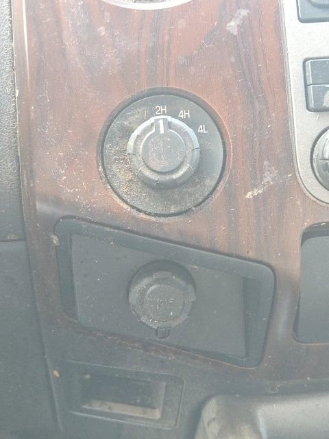 Used 2011 Ford F350 Lariat w/ Lariat Interior Pkg image 26