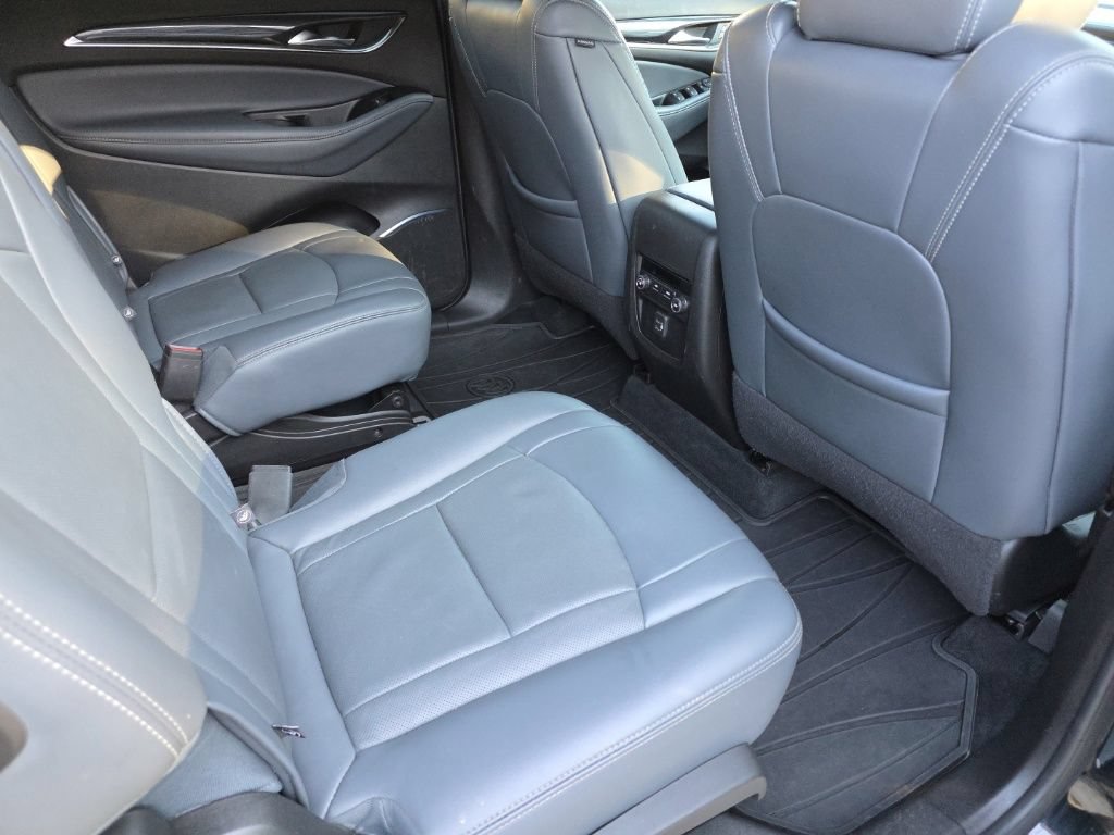 Used 2023 Buick Enclave Essence FWD image 18