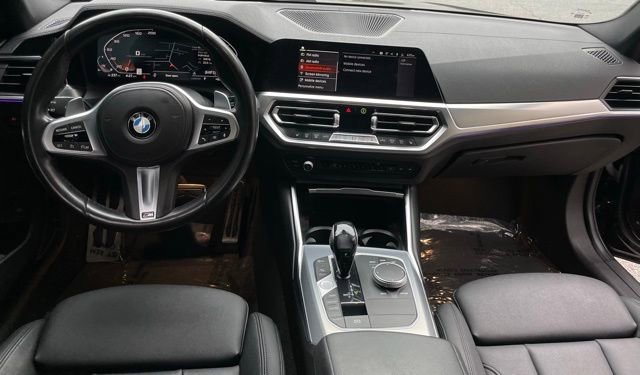 Used 2021 BMW 330i 330i w/ M Sport Package image 16