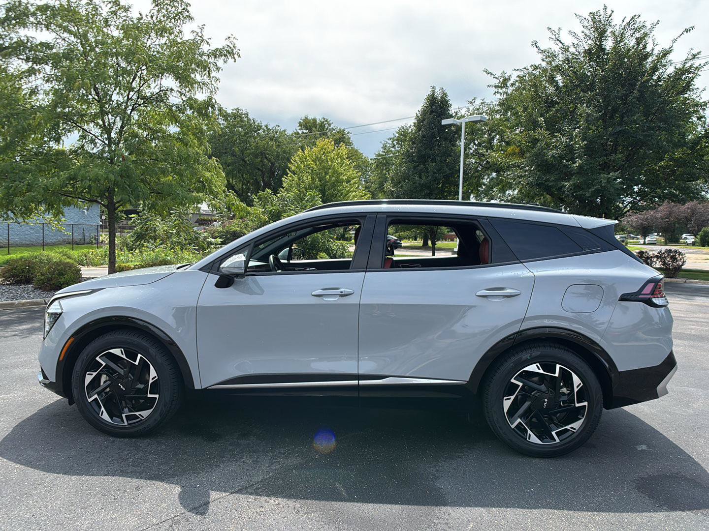 Used 2025 Kia Sportage SX FWD image 13