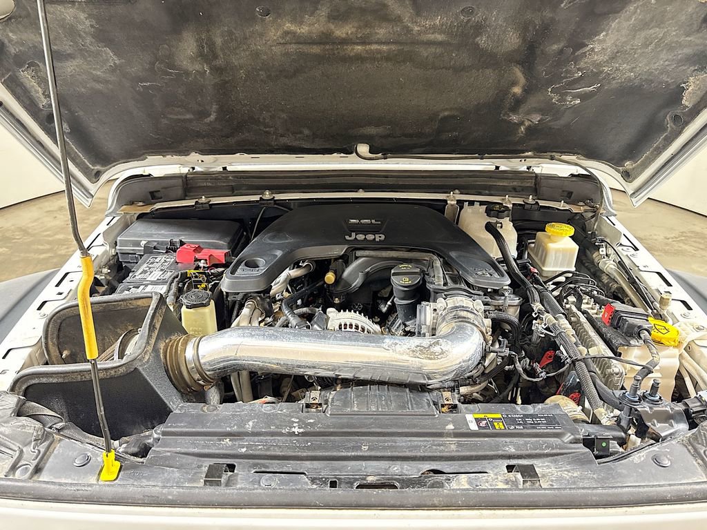 Used 2020 Jeep Gladiator Rubicon w/ Trailer Tow Package AWD/4WD image 26