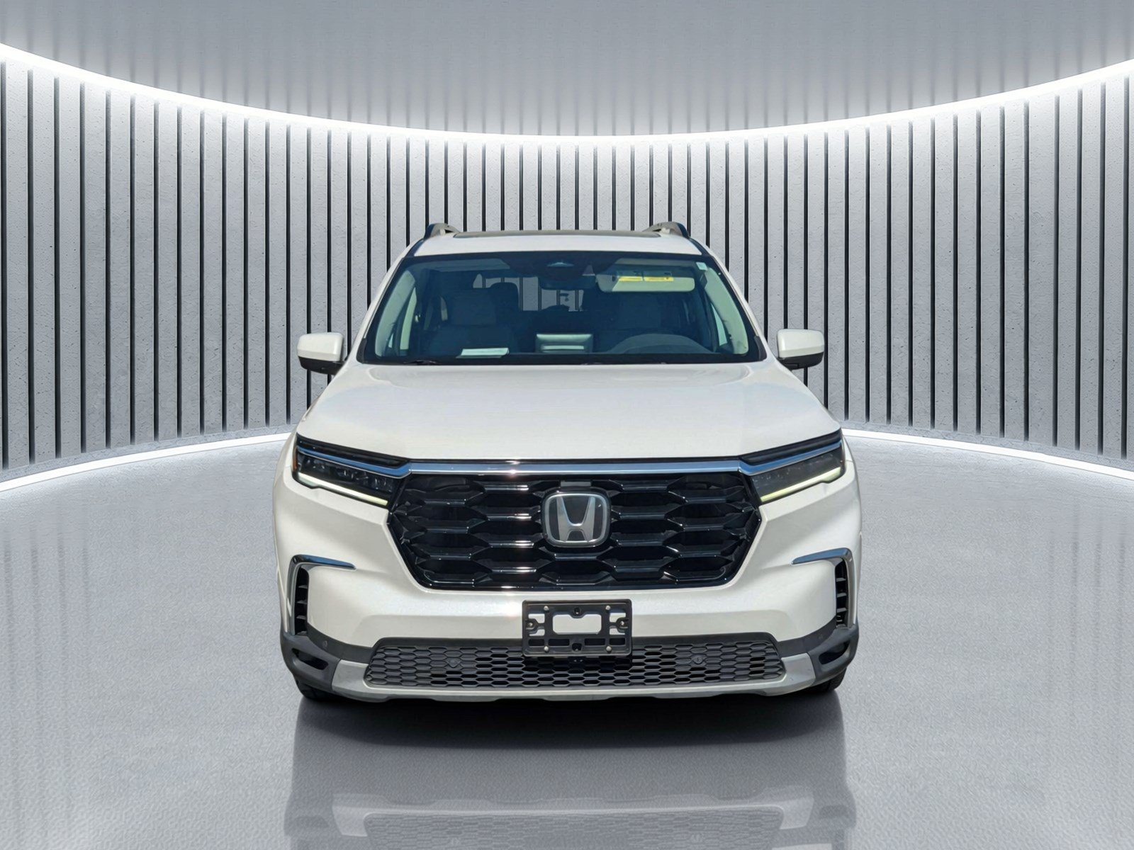Certified 2023 Honda Pilot Touring image 12