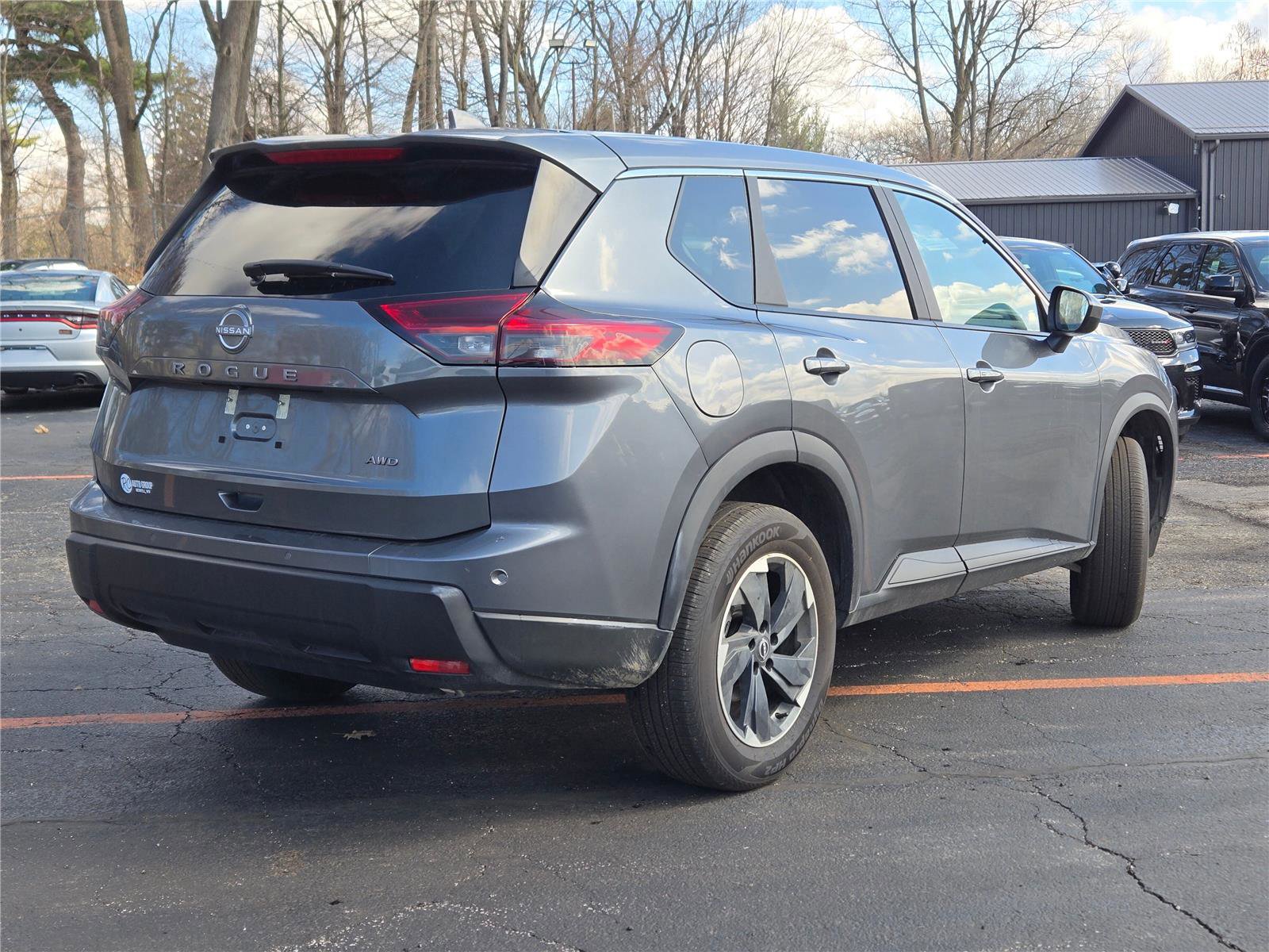 Used 2026 Nissan Rogue SV image 9