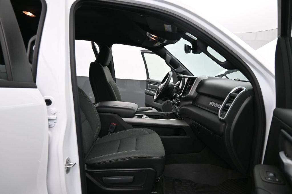 Used 2022 RAM 1500 Big Horn AWD/4WD image 18