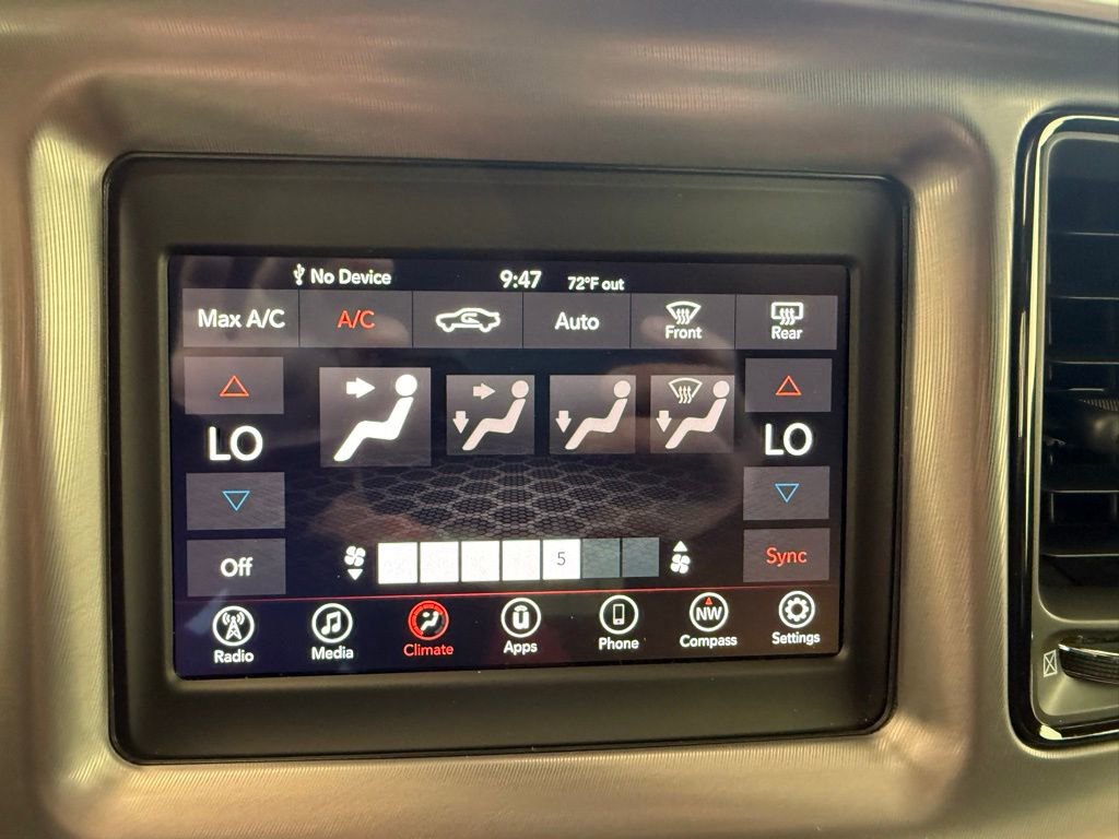 Used 2019 Dodge Challenger SXT w/ Driver Convenience Group RWD image 26