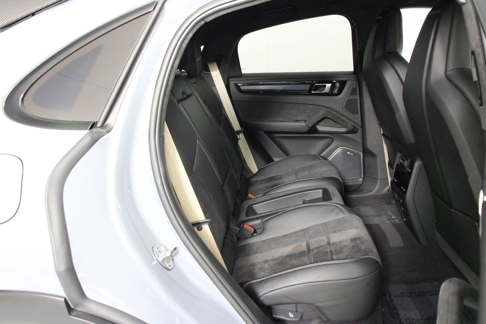 Certified 2023 Porsche Cayenne Turbo GT image 31