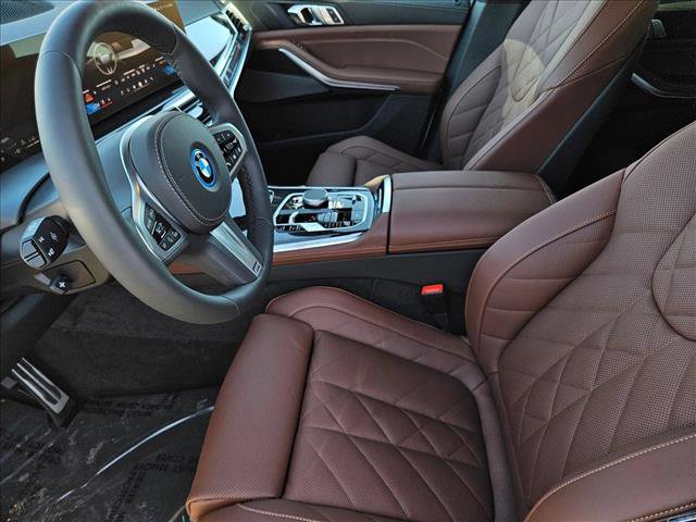 New 2026 BMW X5 xDrive50e w/ M Sport Package image 15