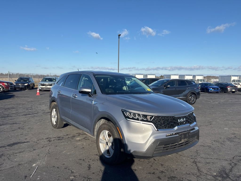 Used 2022 Kia Sorento LX