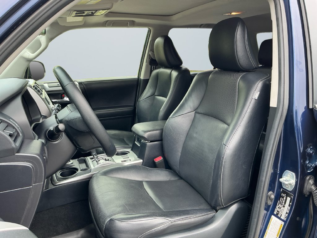 Used 2023 Toyota 4Runner Limited AWD/4WD image 10