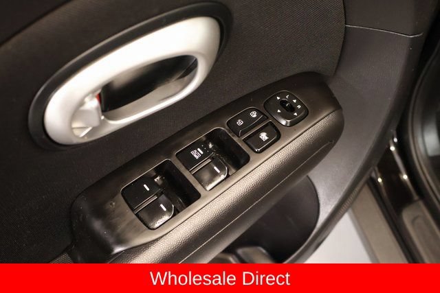 Used 2016 Kia Soul FWD image 10