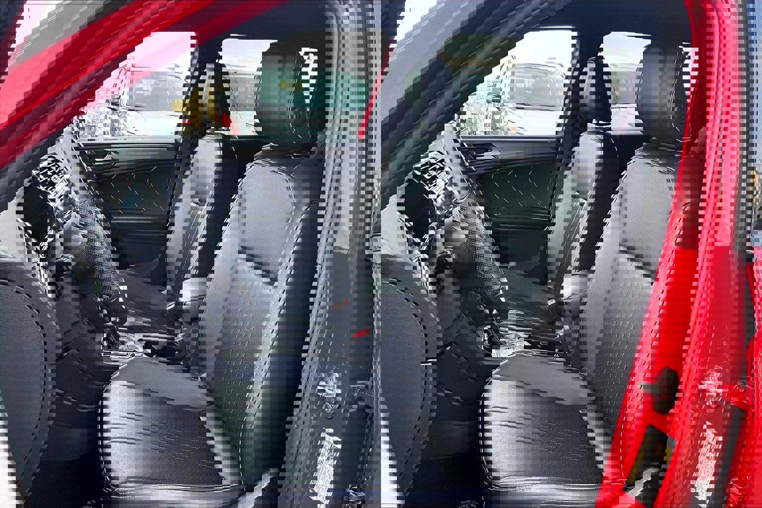 Used 2024 Volkswagen Tiguan SE R-Line image 24