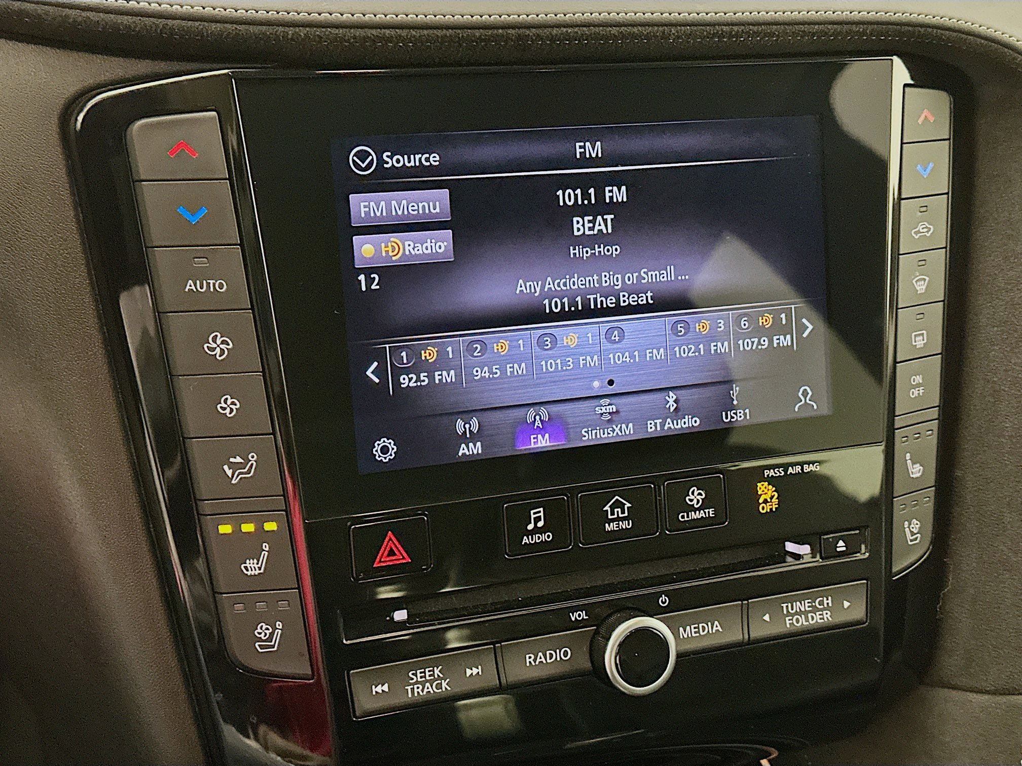 Used 2023 INFINITI QX50 Sensory w/ Cargo Package image 19