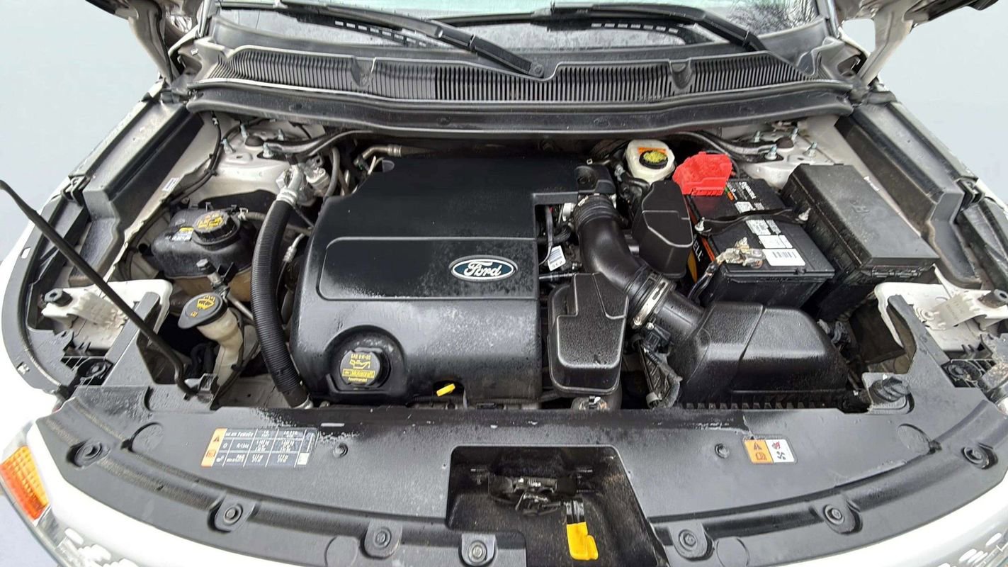 Used 2013 Ford Explorer XLT image 23