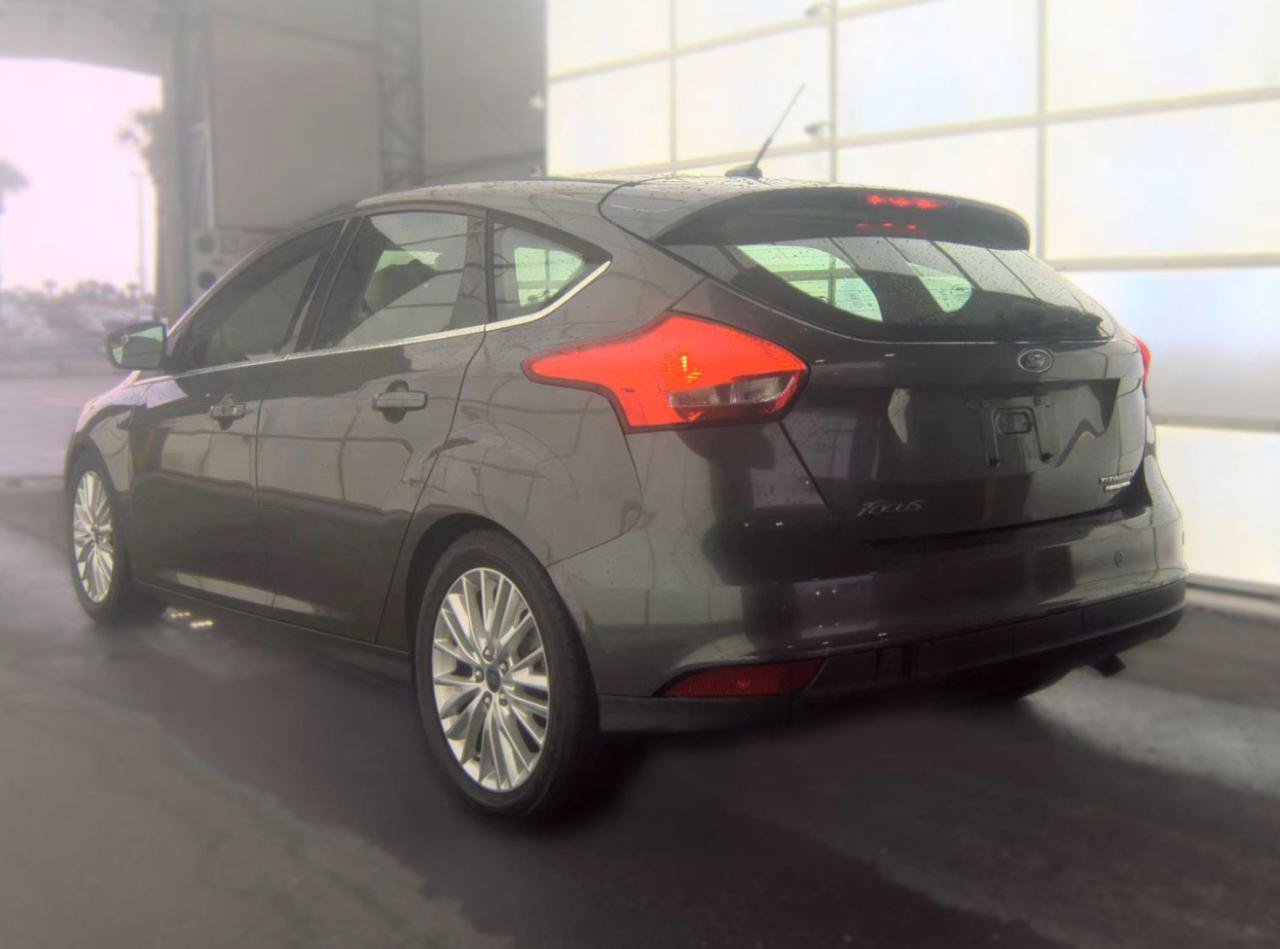 Used 2015 Ford Focus Titanium FWD image 6
