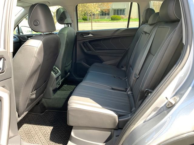 Used 2022 Volkswagen Tiguan SE image 24