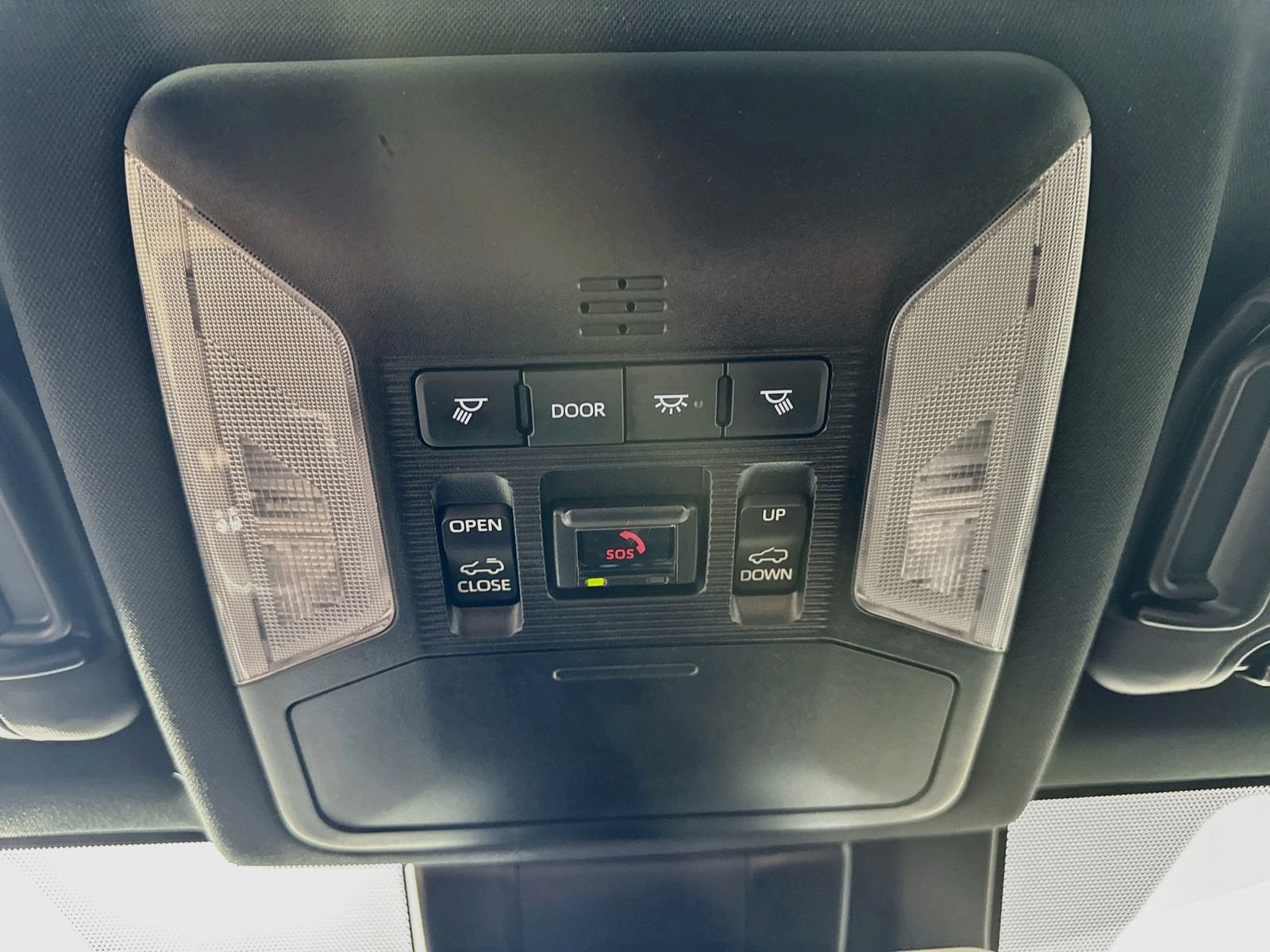Used 2024 Toyota RAV4 XSE w/ Weather Package AWD/4WD image 30