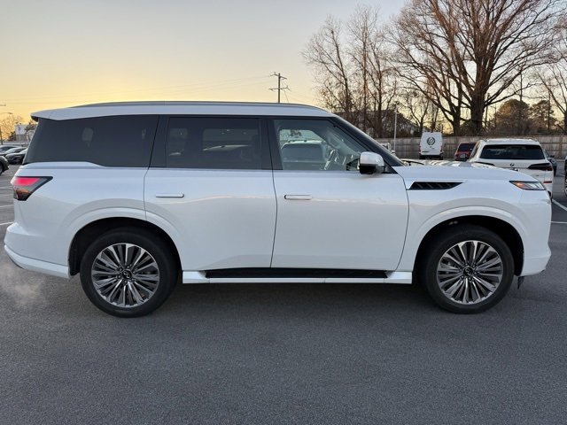 Used 2025 INFINITI QX80 Sensory image 12