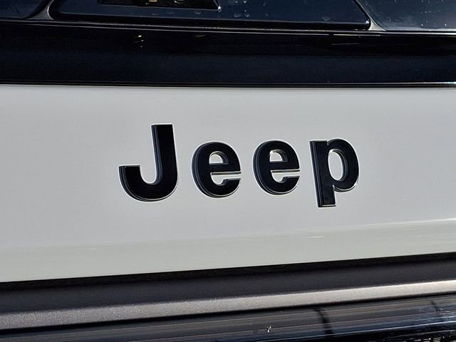 New 2026 Jeep Grand Wagoneer Summit w/ Rear Seat Video Group I image 10