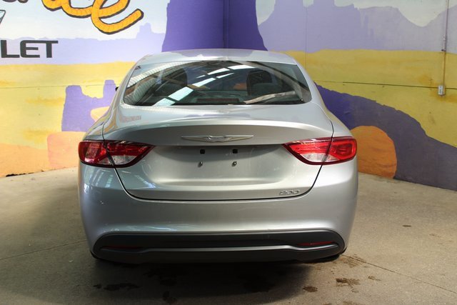 Used 2015 Chrysler 200 LX image 7