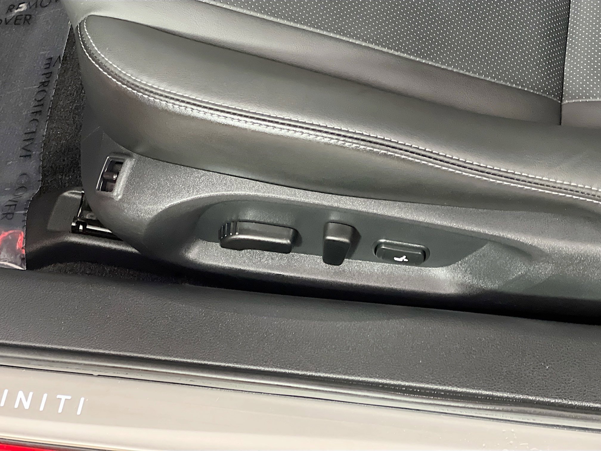 Used 2022 INFINITI Q60 3.0t Luxe w/ Cargo Package image 16