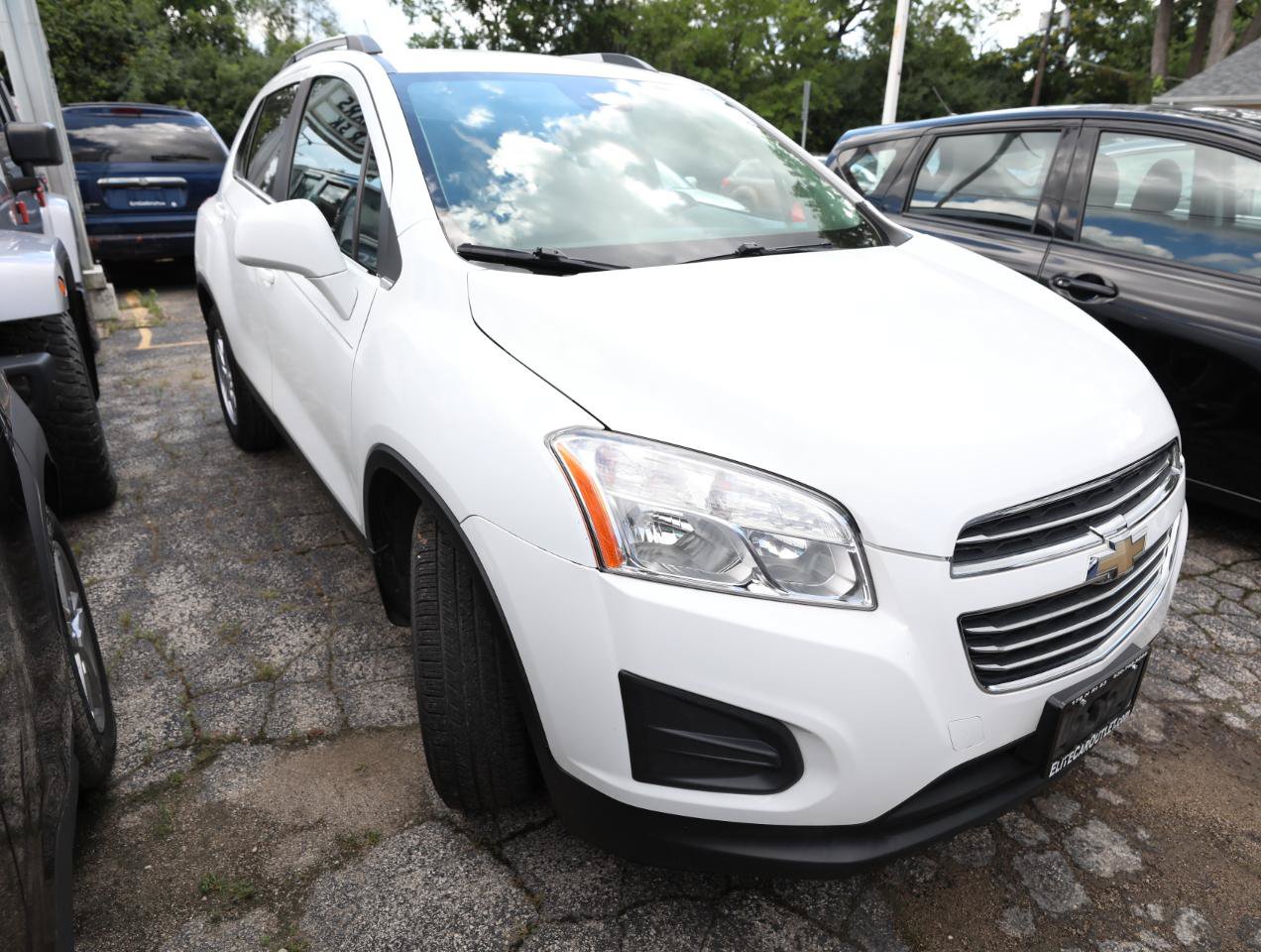 Used 2016 Chevrolet Trax LT w/ LT Convenience Package FWD image 4