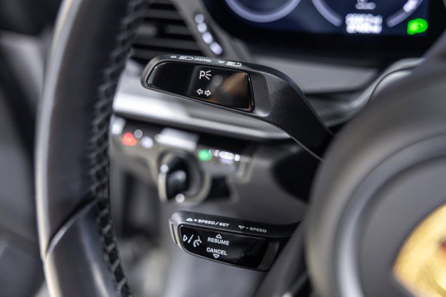 Used 2021 Porsche 911 Carrera image 34