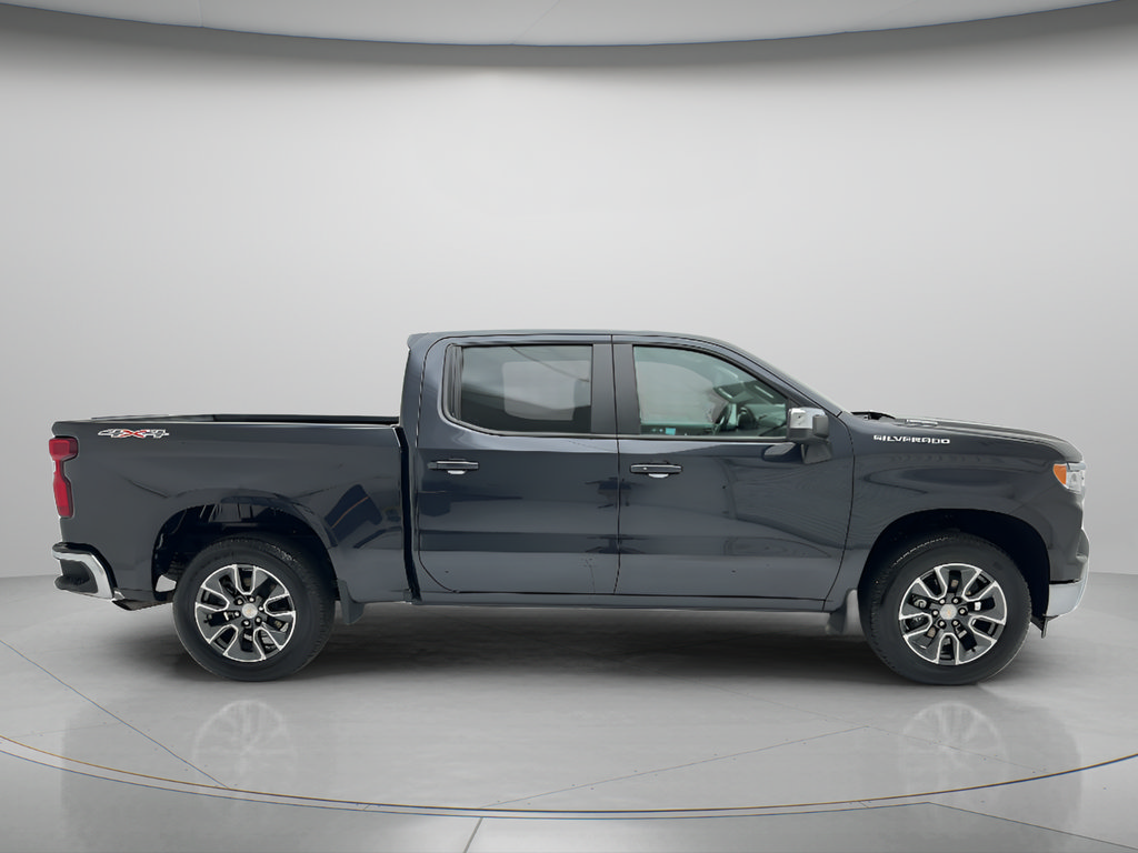 Used 2024 Chevrolet Silverado 1500 LT AWD/4WD image 2
