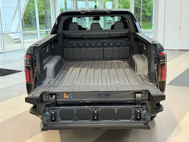 New 2025 GMC Sierra EV Denali image 38