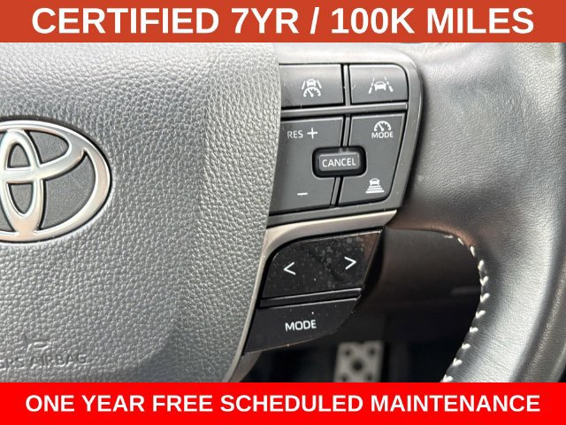 Used 2025 Toyota Camry SE FWD image 23