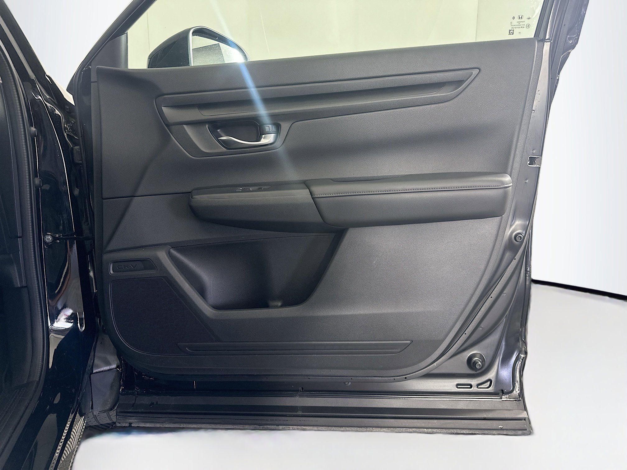 Used 2025 Honda CR-V LX image 29