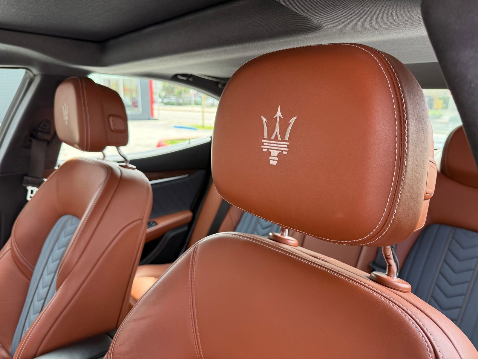 Used 2021 Maserati Ghibli S GranLusso RWD image 16