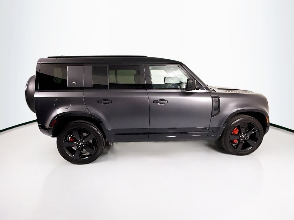 Certified 2024 Land Rover Defender 110 X AWD/4WD image 4