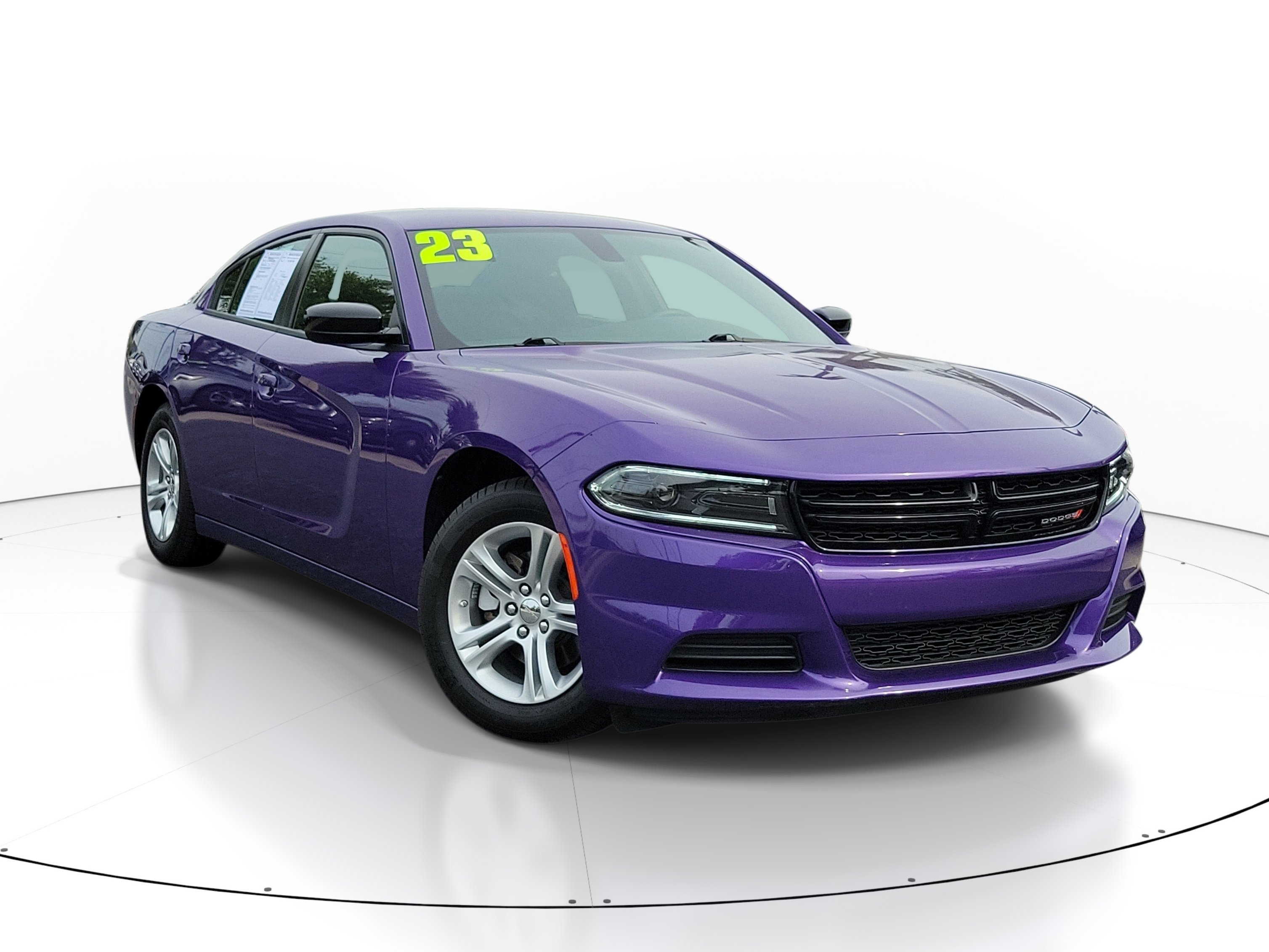 Used 2023 Dodge Charger SXT RWD image 1
