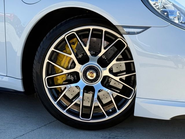 Used 2015 Porsche 911 Turbo S image 2