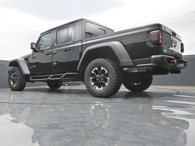 Used 2024 Jeep Gladiator Rubicon w/ Technology Group AWD/4WD image 40