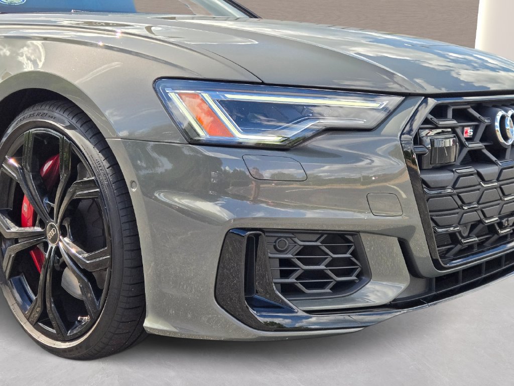 Used 2025 Audi S6 Premium Plus AWD/4WD image 2
