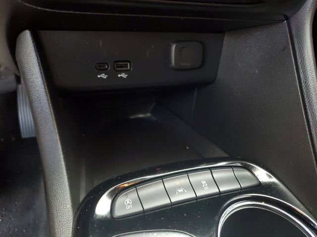 Used 2025 Buick Encore GX Preferred image 22