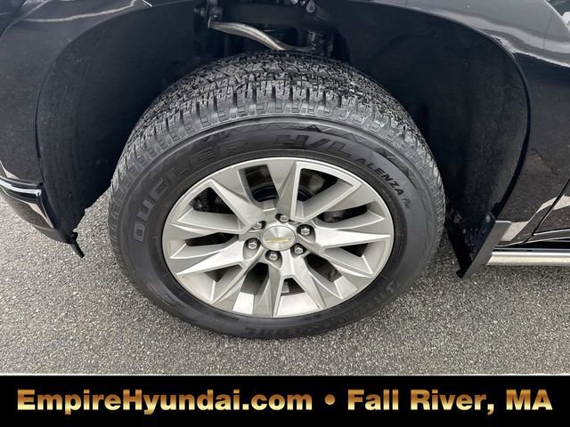 Used 2019 Chevrolet Silverado 1500 High Country w/ Safety Package II image 11