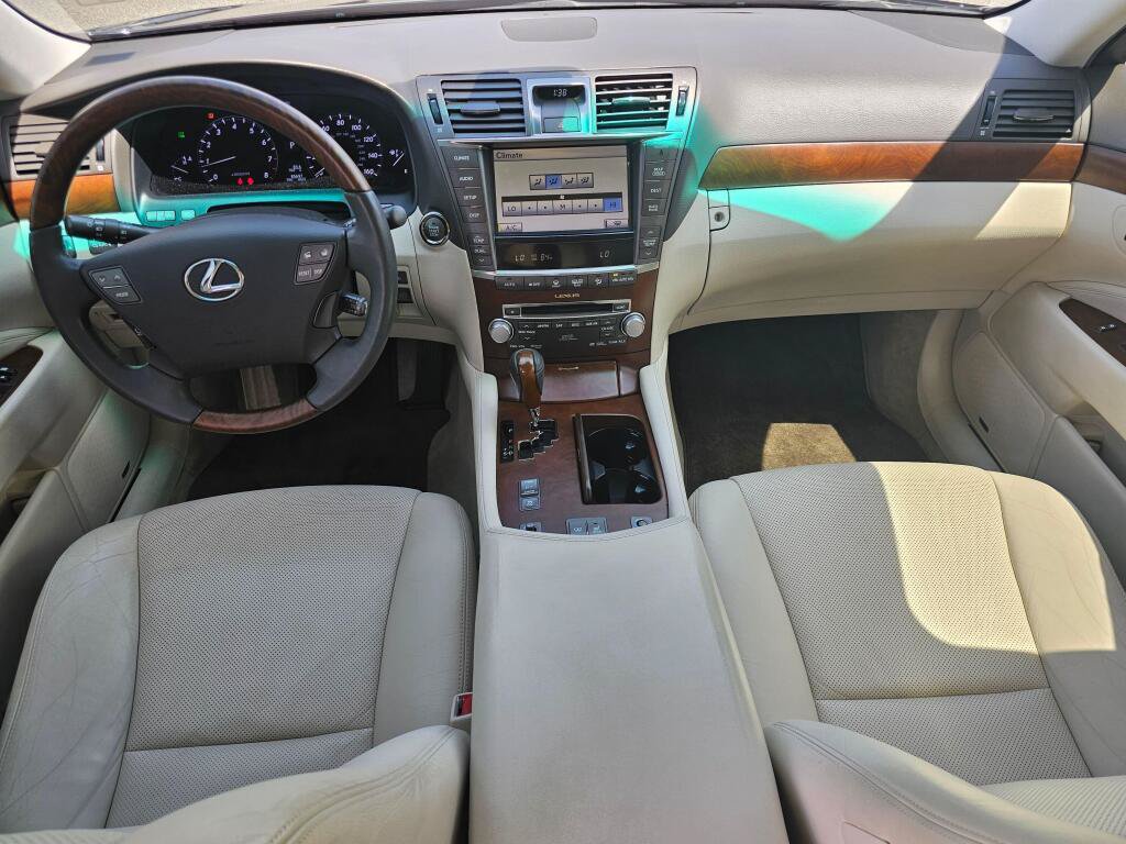 Used 2012 Lexus LS 460 AWD w/ Luxury Value Edition image 18
